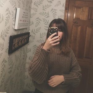 Meet your Posher, Emma